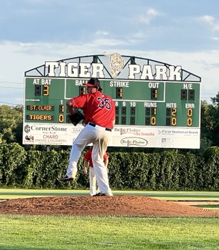 Derek Hoffman vs St Clair