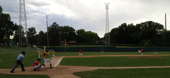 VanHauen pitches to Lucas 